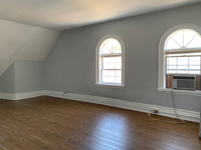 Building Photo - 1724 Wightman St