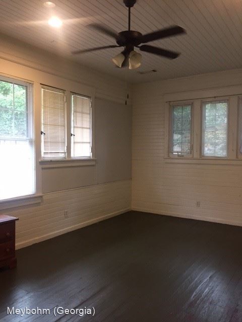 Building Photo - 3 br, 2 bath House - 1001 Baker Avenue