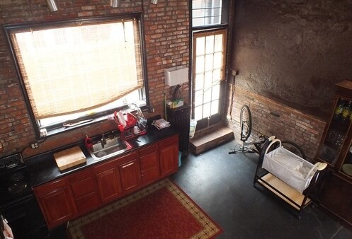 Foto del edificio - 2113 N Howard St