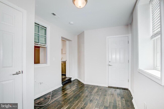 Foto del edificio - 257 Newcomb St SE