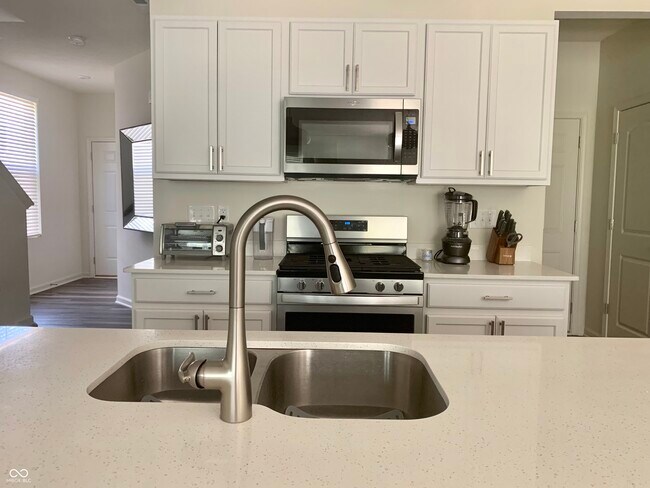 Foto del edificio - 13428 Dewpoint Ln