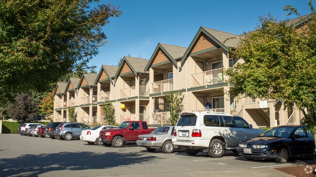 Building Photo - Chelsea Court Apartments
