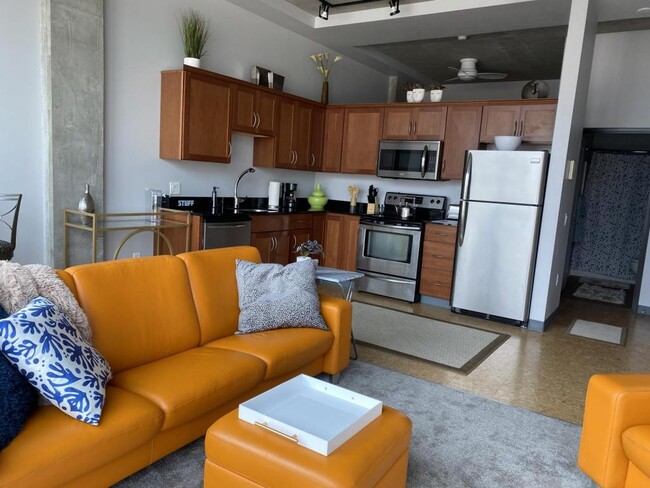 Foto del edificio - 851 W Front St #602