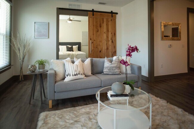 Foto del interior - The Central On Orange Lake Apartments