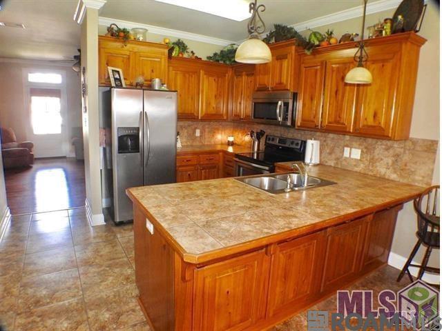 Building Photo - 15070 Coldwater Dr