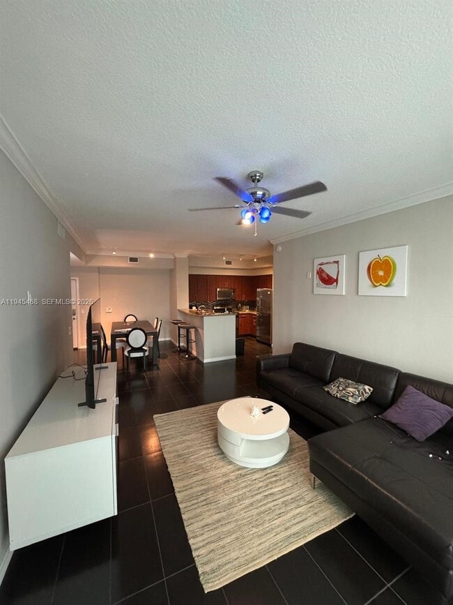 Foto del edificio - 2421 NE 65th St