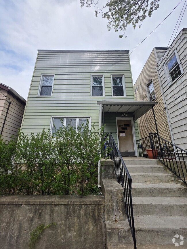 Building Photo - 282 Neptune Ave