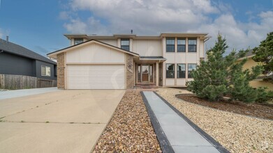Building Photo - 7675 Montane Dr