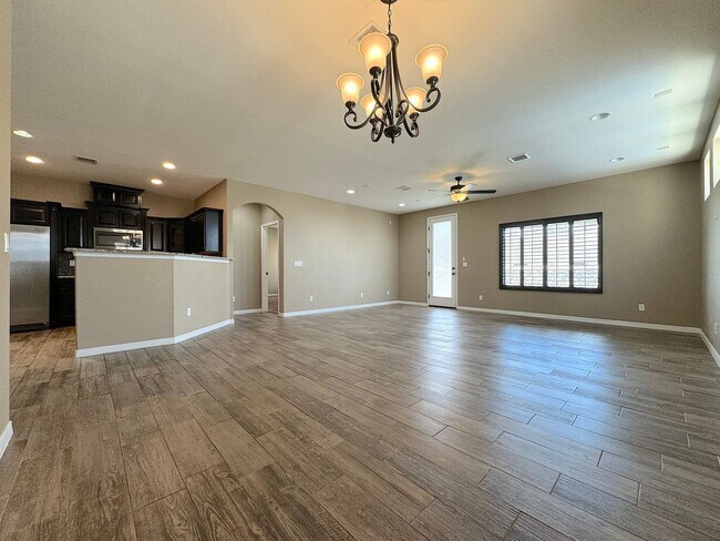 Foto del edificio - East El Paso 4 bed Refrig A/C