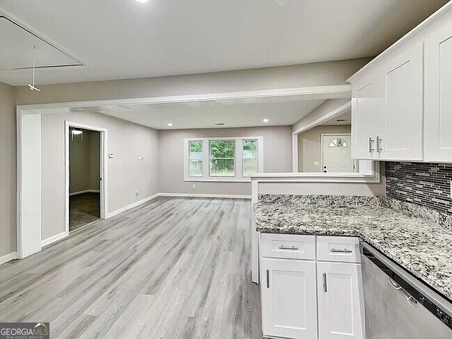 Foto del edificio - 2609 Hood Ave NW