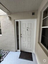 Building Photo - 2861 N Oakland Forest Dr