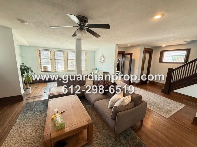 Building Photo - Merriam Park House Available May 1st, Updated Kitchen, Office, Fenced Yard, 2 Car Garage