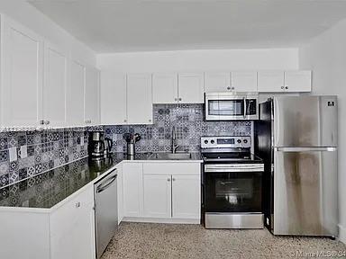 Foto del edificio - 421 NE 73rd St