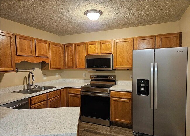 Building Photo - 3375 Galleria Dr