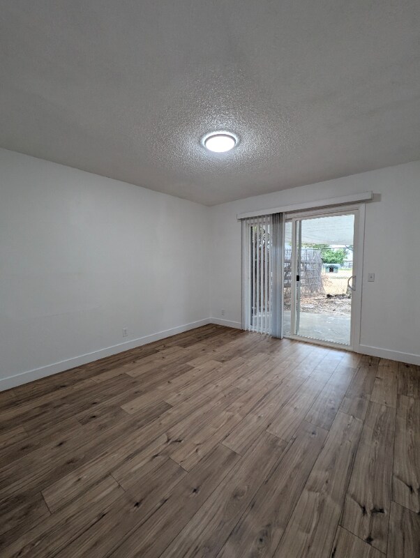 Foto del edificio - 341 Table Mountain Blvd