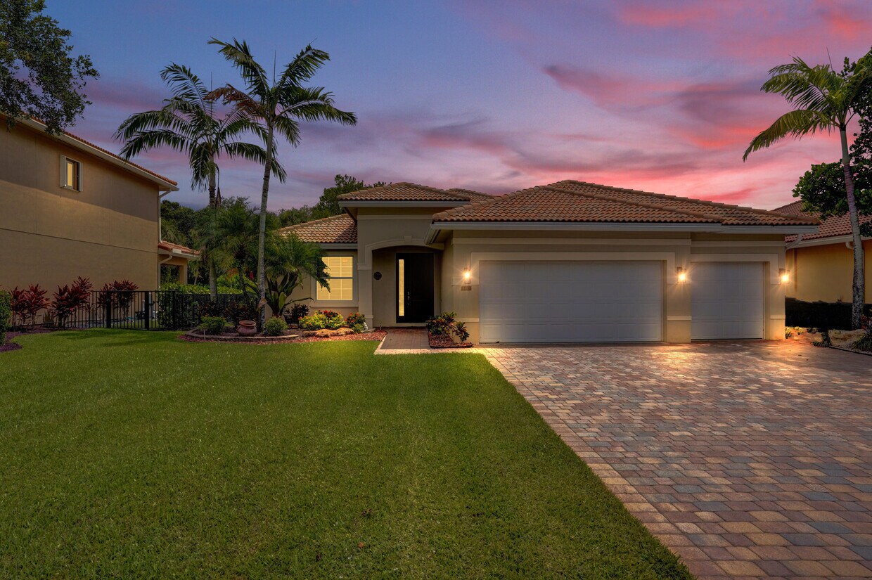 Foto principal - 8490 Lyons Ranches Road