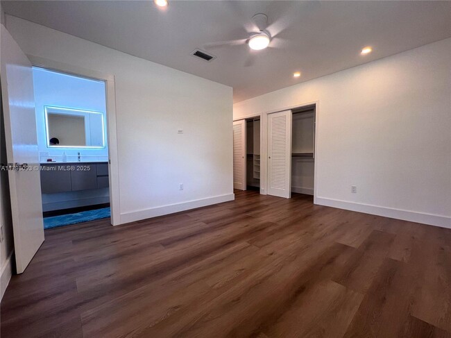 Building Photo - 500 Perugia Ave