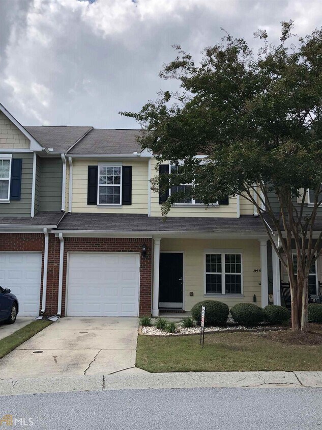 3058 Cedar Glade Ln NE, Buford, GA 30519 Room for Rent in Buford, GA