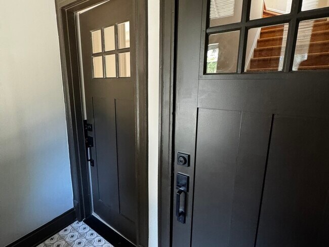 Foto del edificio - 2424 N Mozart St