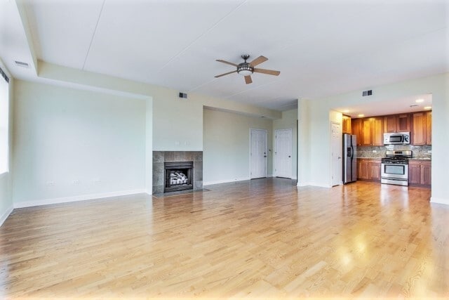 Building Photo - 2602 W Diversey Ave