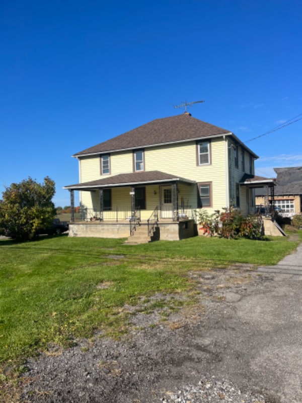 Primary Photo - 10790 Erie Rd