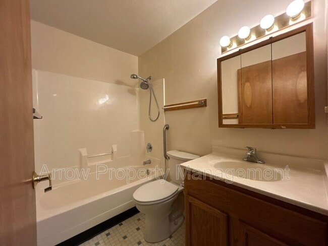 Foto del edificio - 731 E Crawford St