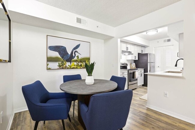 Halston Lakeside 2x2 B1U -11 - Halston Lakeside