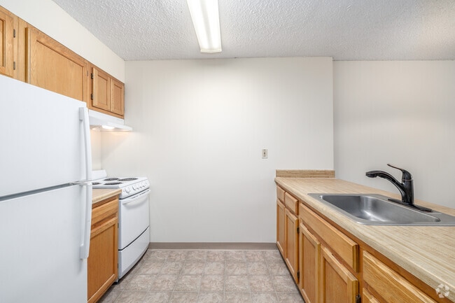 1BR, 1BA - 660SF - Kitchen - The Brook (Senior / Income Restricted)