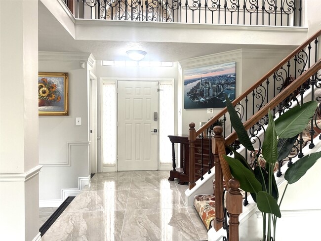 Building Photo - 15806 Oak Mountain Dr