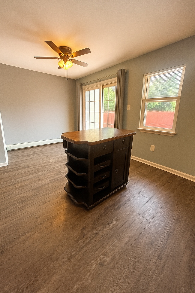 Building Photo - 703 Walnut Ridge Dr