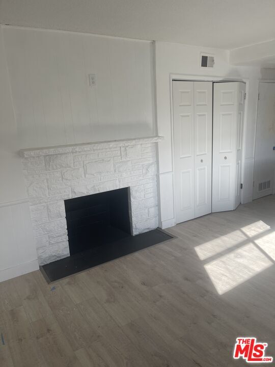 Building Photo - 11895 Manor Dr