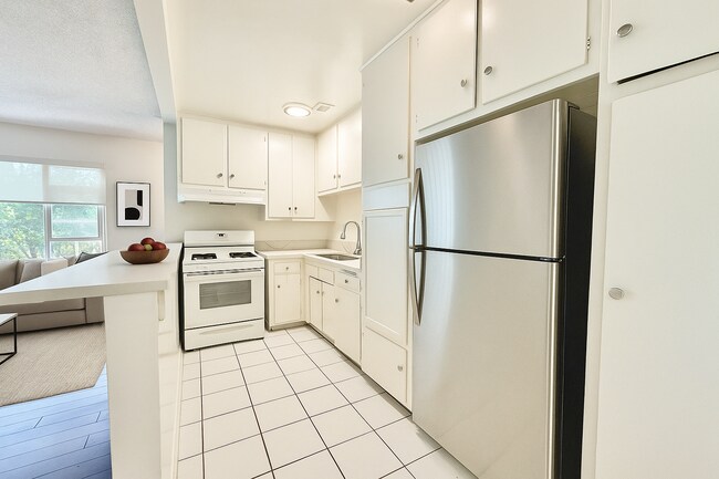 Foto del edificio - 3718 Mentone Ave