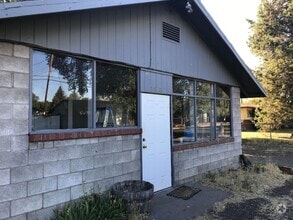 Building Photo - 3630 Homedale Rd