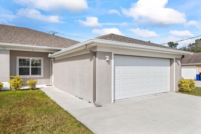 Foto del edificio - Available now