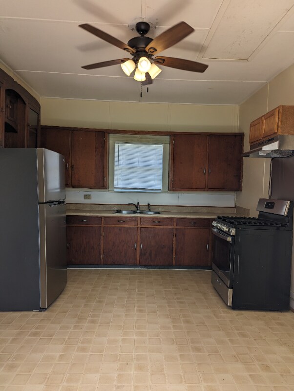 Foto del edificio - 7908 Weeks Island Rd