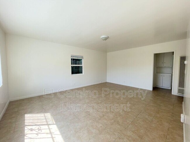 Building Photo - 3558 E 56th St
