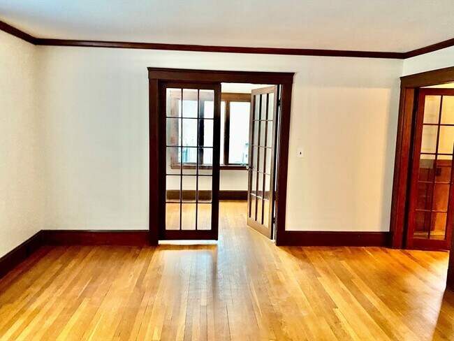 Building Photo - 59 Hillsdale Rd