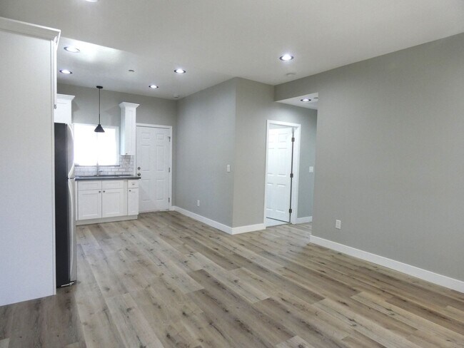 Foto del edificio - 13522 Leffingwell Rd