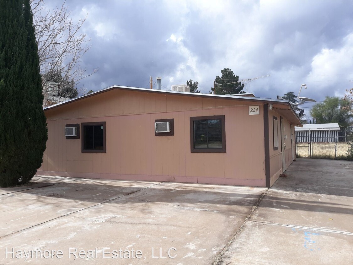 Primary Photo - 224 N 2nd St