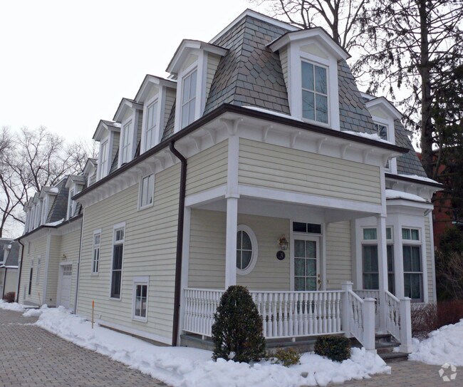 Building Photo - Milbank Commons