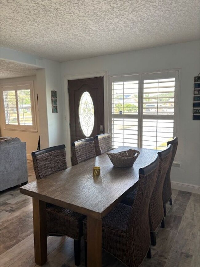 Building Photo - BEACH LIFE! 3/2 HOME FOR LEASE BEACHSIDE!