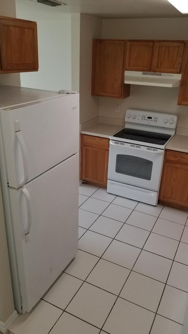 Photo - 4433-4435 27th St SW Apartment