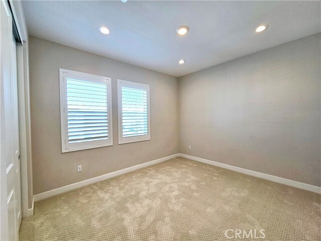 Building Photo - 310 Brackens