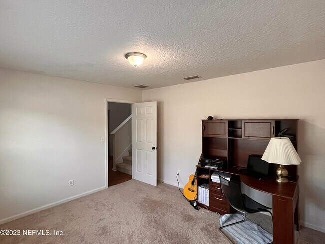 Foto del edificio - 77817 Lumber Creek Blvd