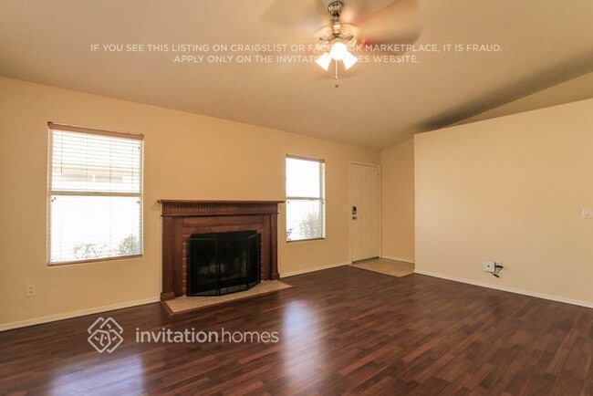 Building Photo - 1516 E Kristal Way