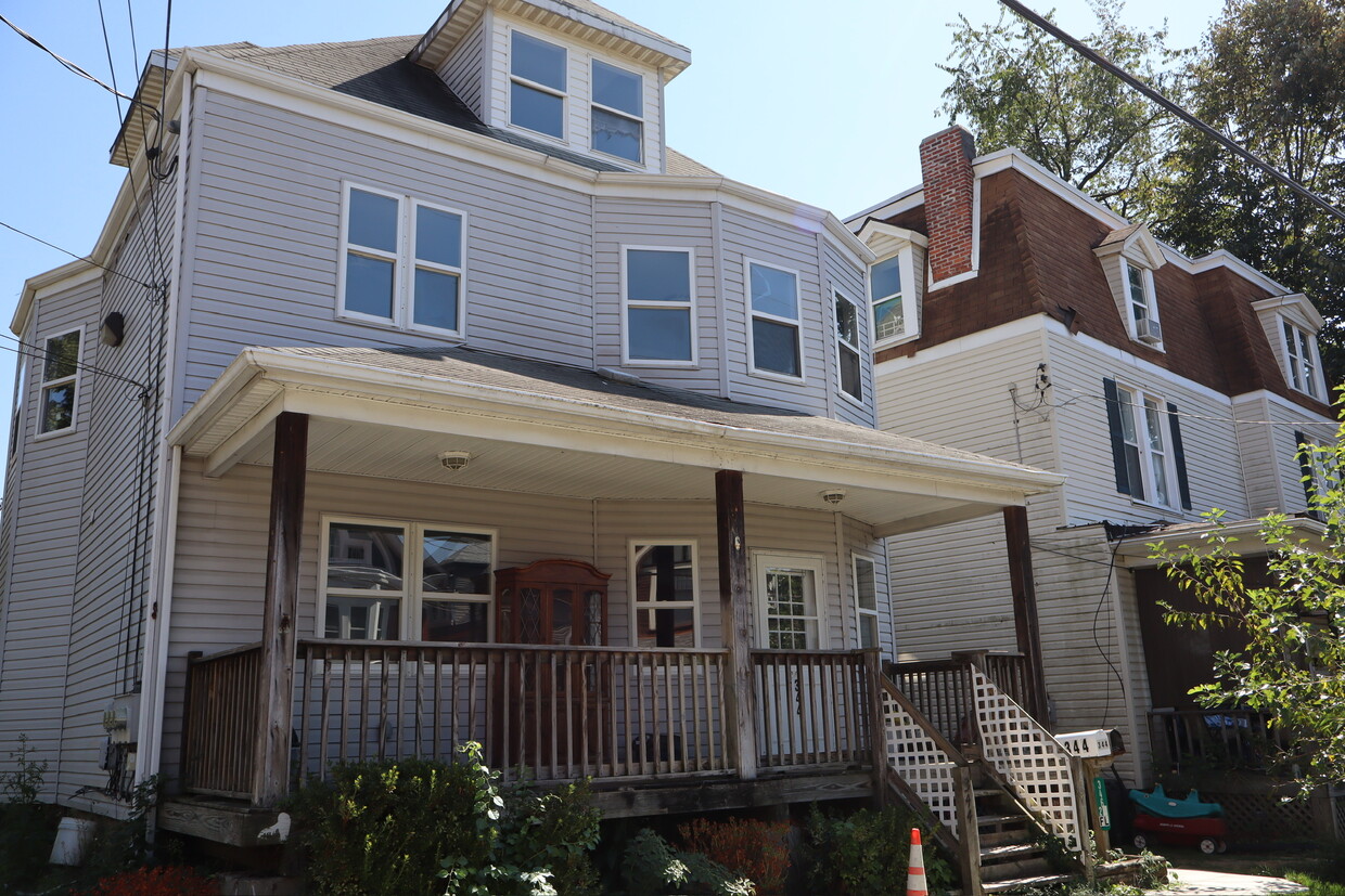 Primary Photo - 344 McKinley Ave