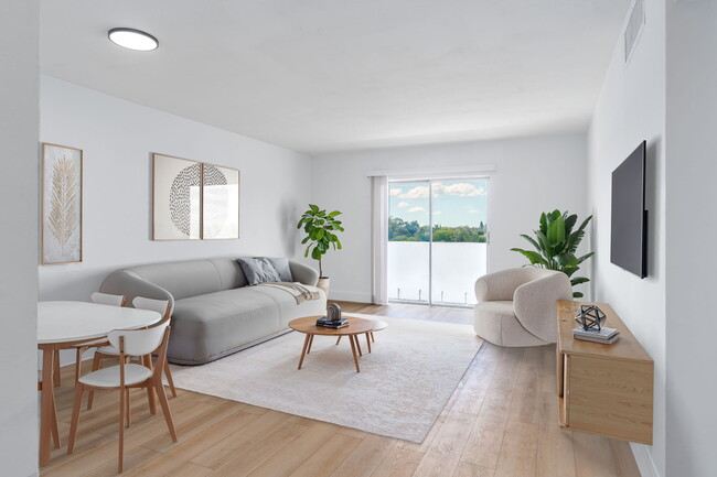 Foto del edificio - Lakeshore Presidential Apartments