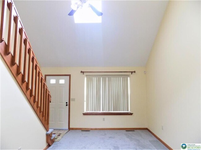 Foto del edificio - 2733 Victoria Ln