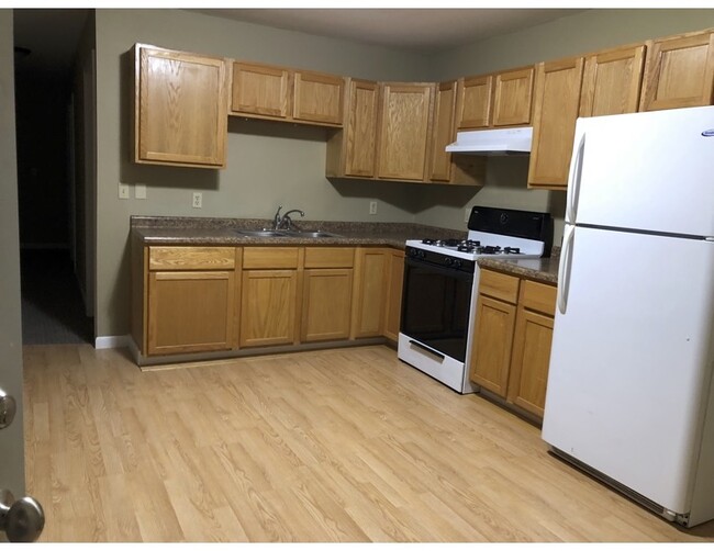 Kitchen - 813 S 28th St