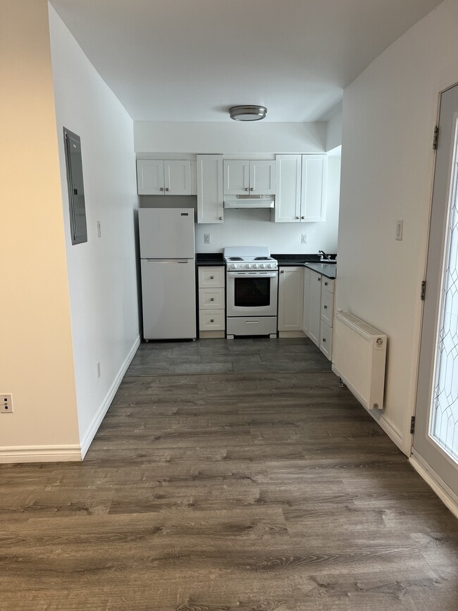 Photo du bâtiment - 625 Borthwick Ave